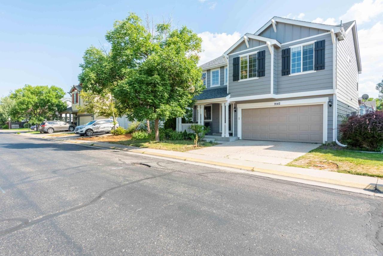 Spacious 4 Bedroom 3.5 Bathroom Residential Bed & Breakfast *