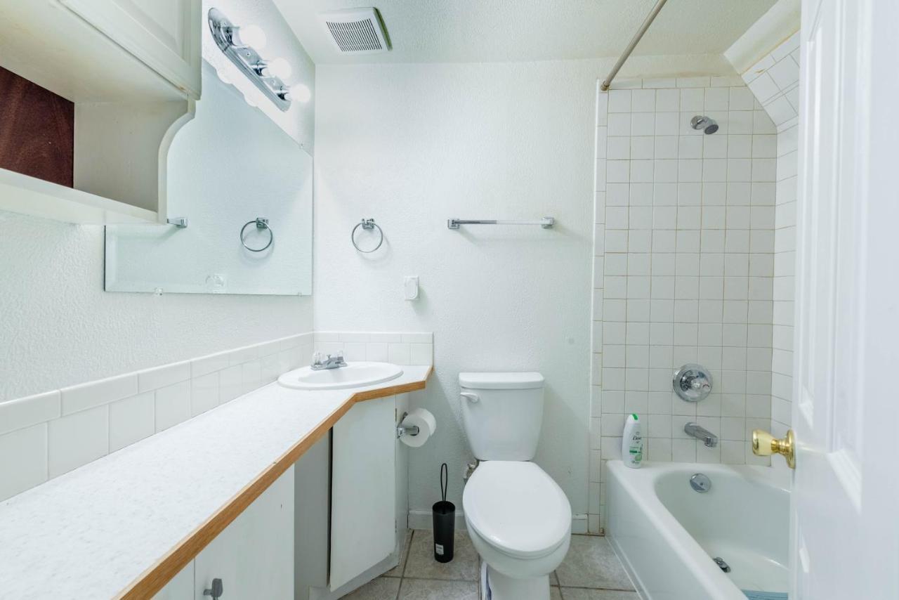 Spacious 4 Bedroom 3.5 Bathroom Residential *