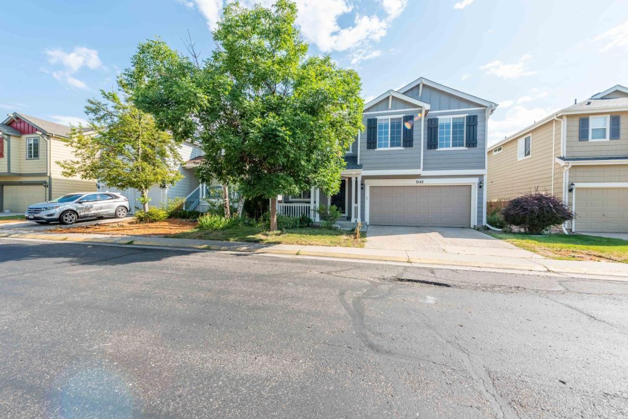 Spacious 4 Bedroom 3.5 Bathroom Residential Bed & Breakfast Denver